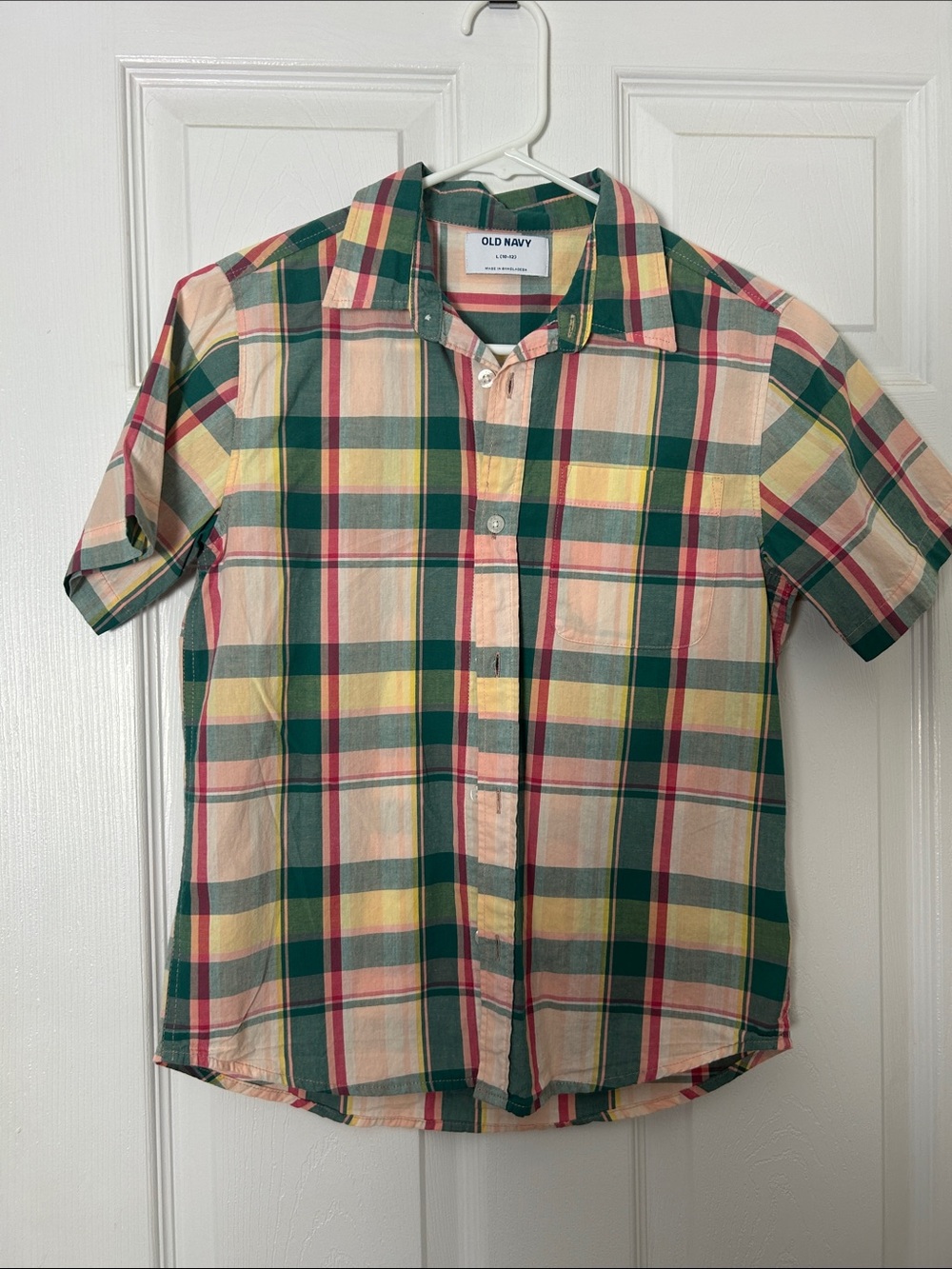 Old Navy Green, Yellow, Cream & Red Plaid Short Sleeve Shirt